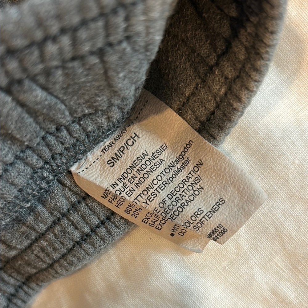 Under Armour Men’s Gray Sweatpants - Picture 4 of 6